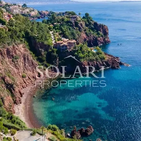 Modern Close To Beaches And Village Willa