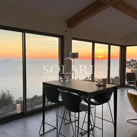 Modern Close To Beaches And Village Willa