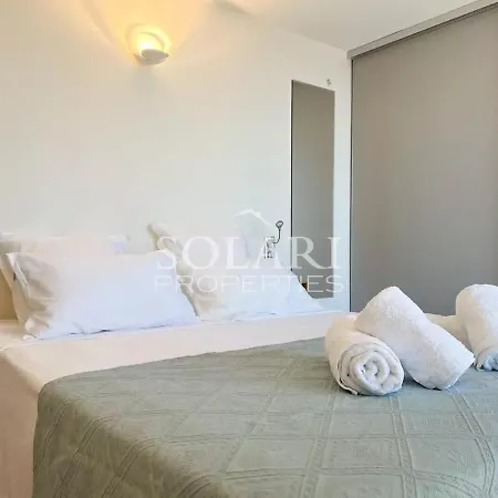 Modern Close To Beaches And Village *