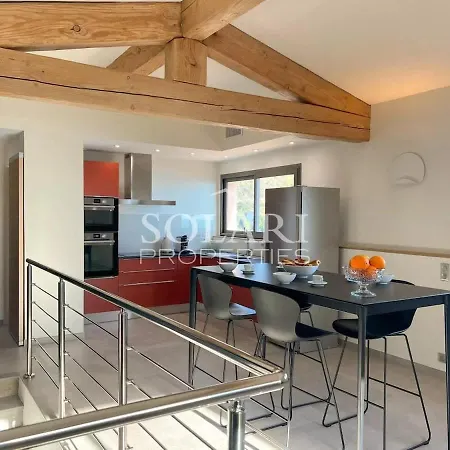 Modern Close To Beaches And Village *