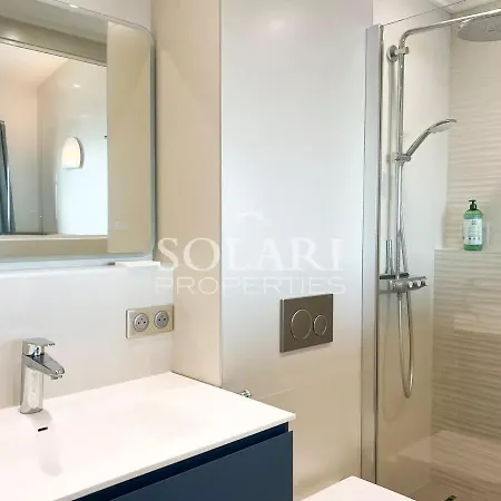 Modern Close To Beaches And Village Willa *