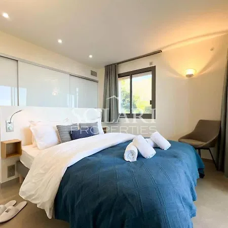 Modern Close To Beaches And Village Willa *